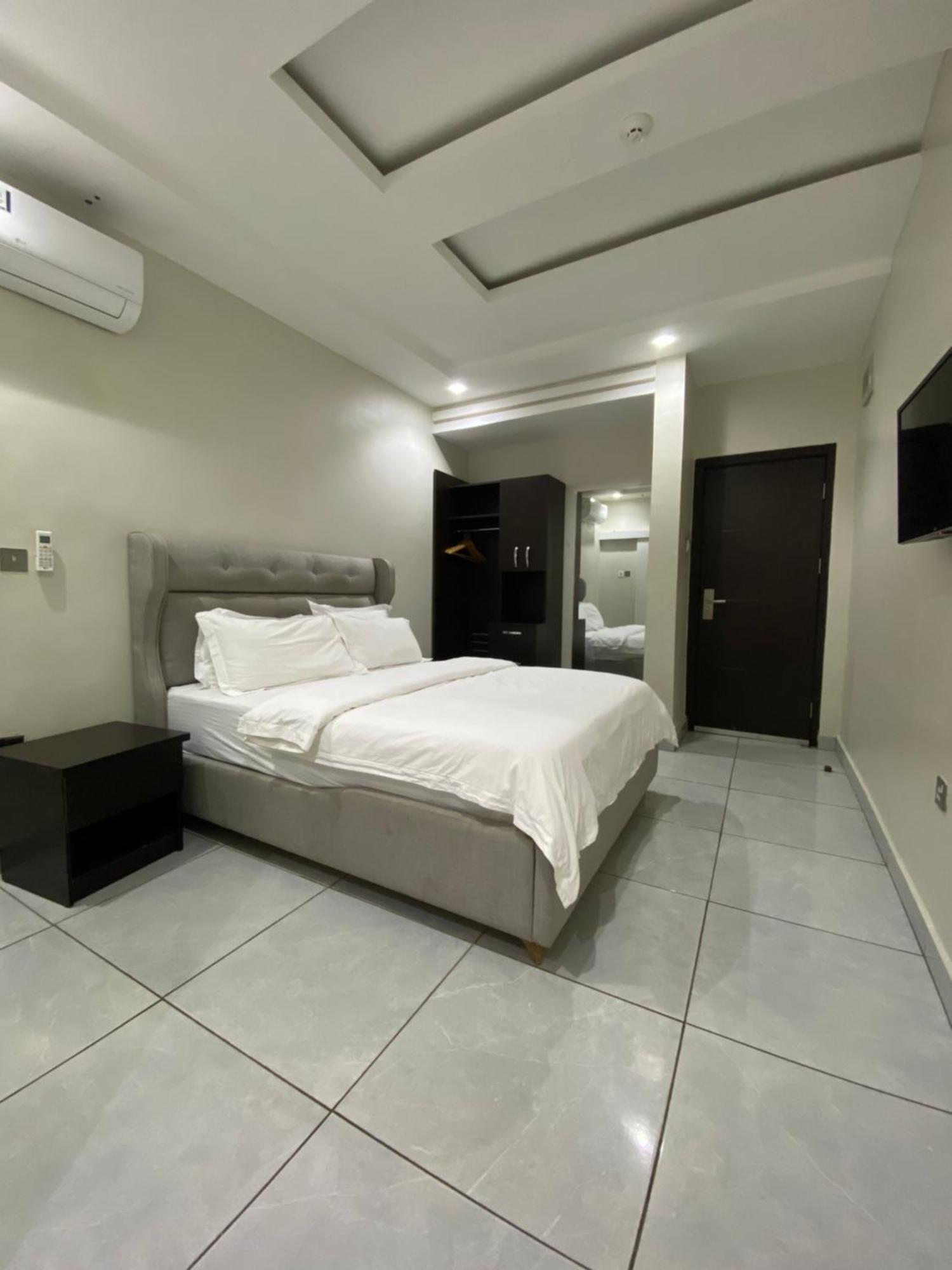 Emmaag Hotel, Ibadan Esterno foto